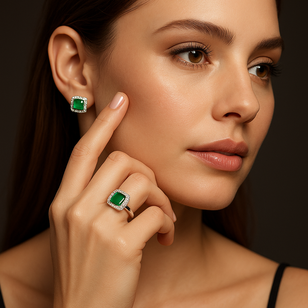 Emerald Ice Glow Set – Silver-Tone Earrings & Adjustable Ring